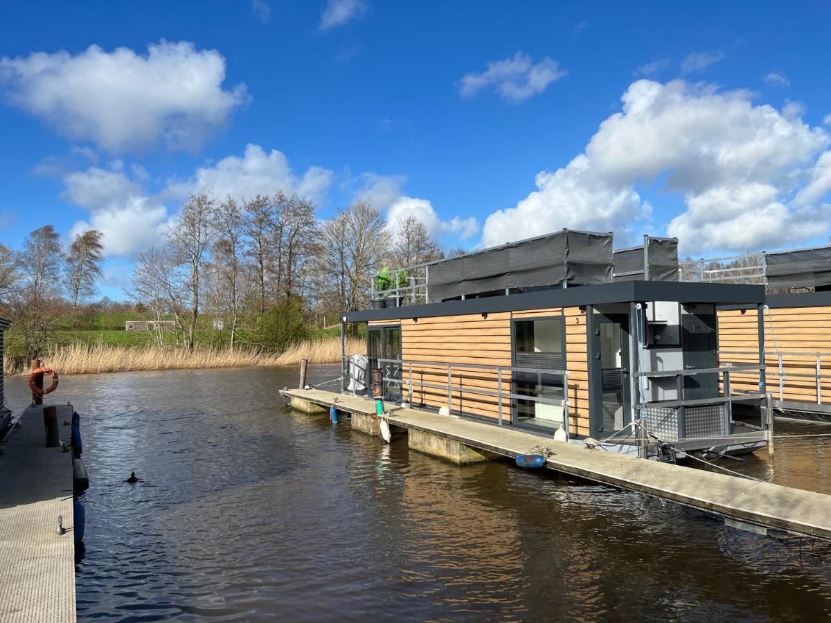 Hausboot Resort Nordseekueste 빌헬름스하펜 외부 사진