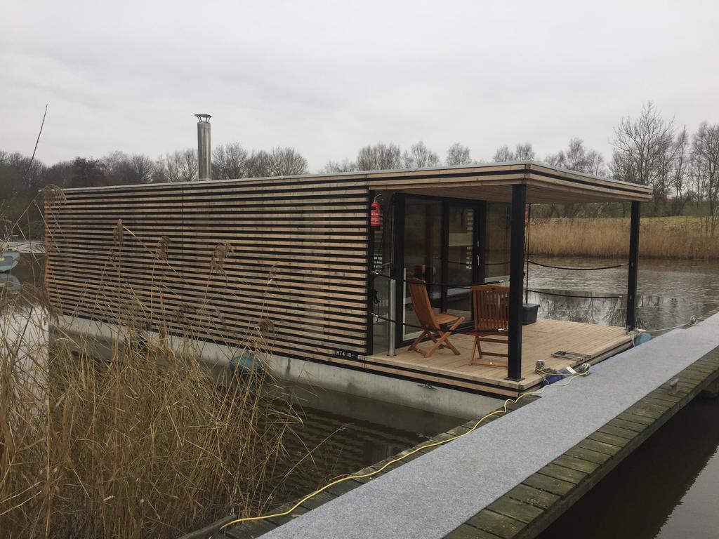 Hausboot Resort Nordseekueste 빌헬름스하펜 외부 사진