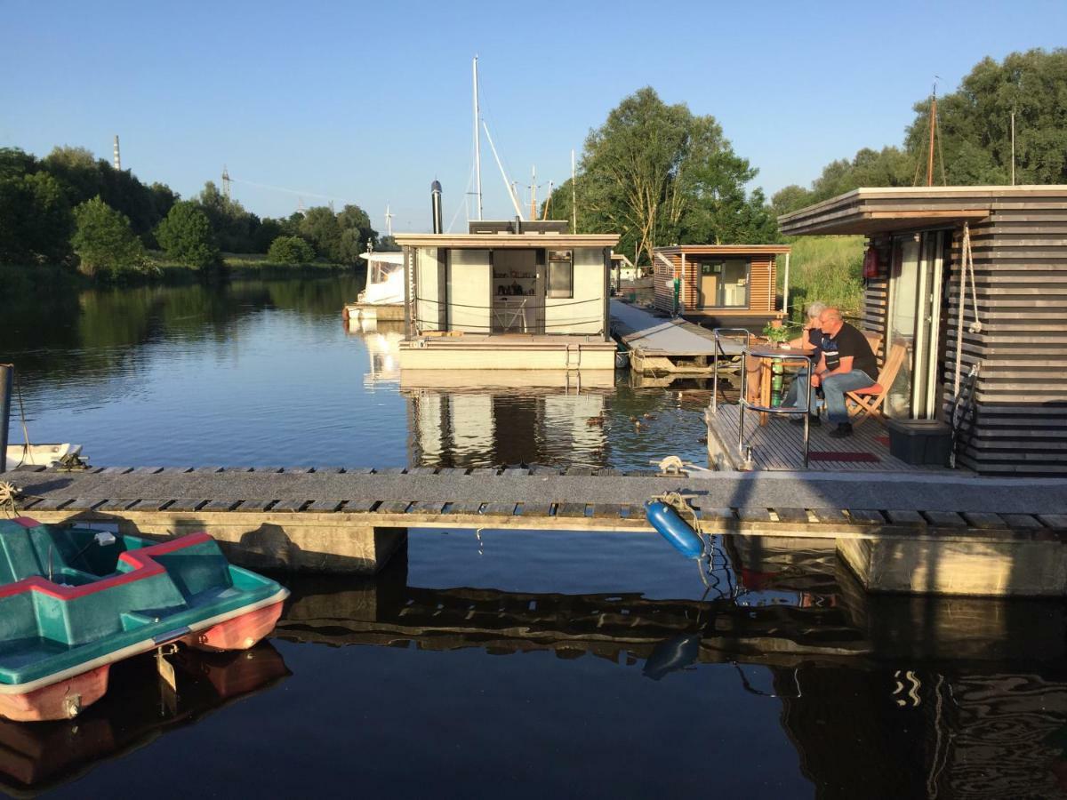 Hausboot Resort Nordseekueste 빌헬름스하펜 외부 사진